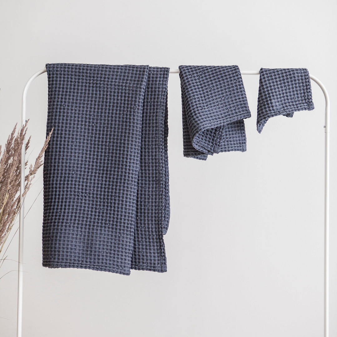 Set of 3 blue waffle linen towels