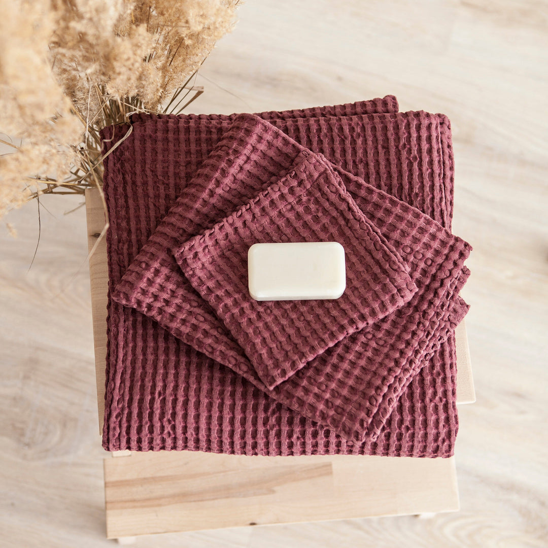 Lienn Waffle Towels Set Of 3 In Red Color With Soap - Daily Linen