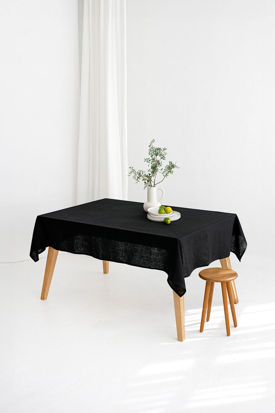 Black Tablecloth main image 0