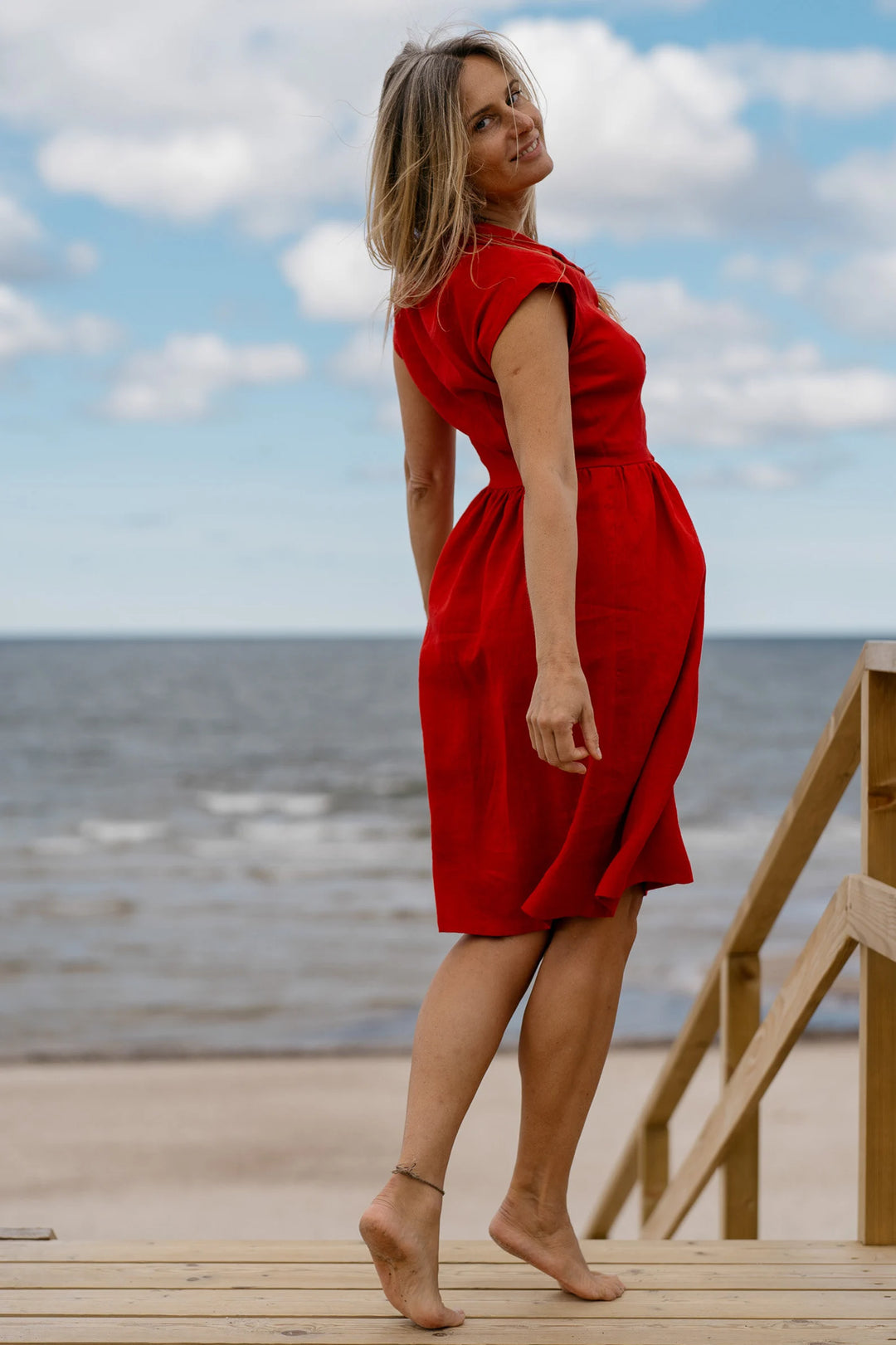 Linen fitted dress cinderella in red color - Daily Linen