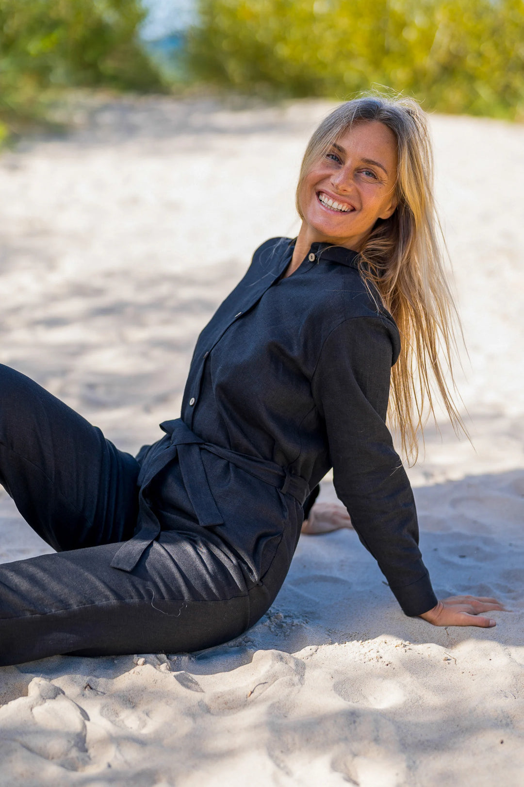 Model Wears Linen Jumpsuit LUGANO In Black Color 5 - Daily Linen