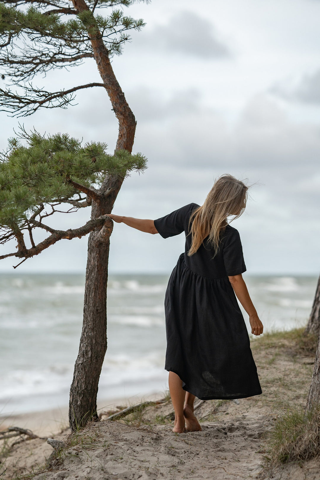 Linen Loose Dress BLUE SKY In Black M / Natural Linen Loose Dress BLUE SKY In Black M / Natural