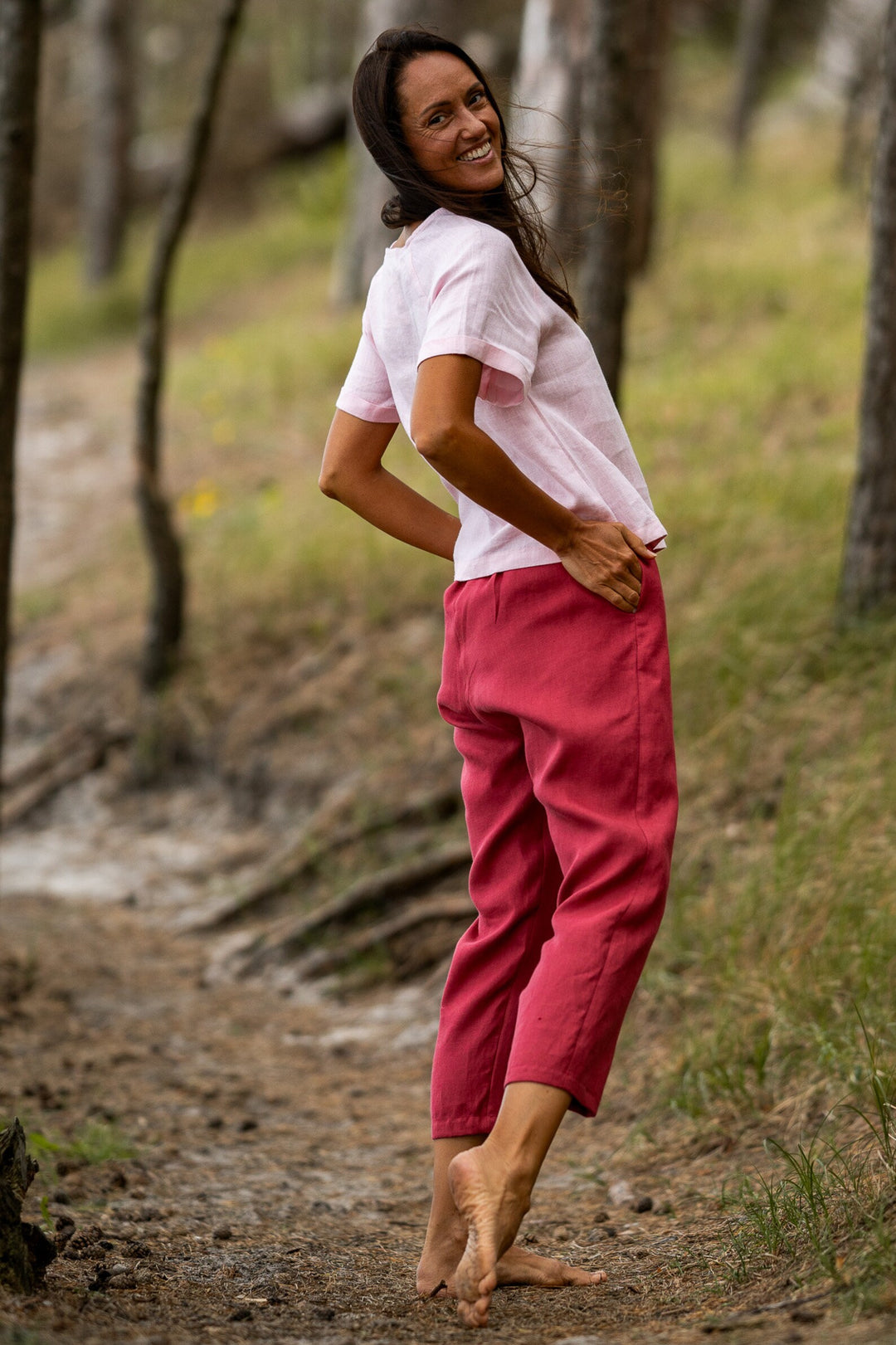 Model Wears Linen Pants Ieva In Raspberry Color 4 - Daily Linen