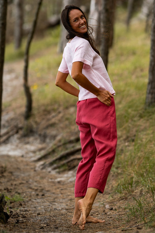 Model Wears Linen Pants Ieva In Raspberry Color 4 - Daily Linen