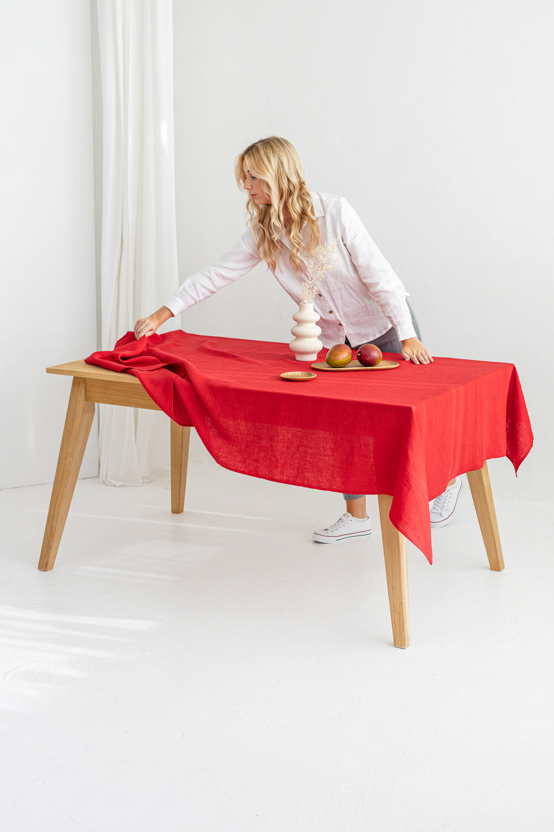 Model Serves Red Color Linen Tablecloth - Daily Linen