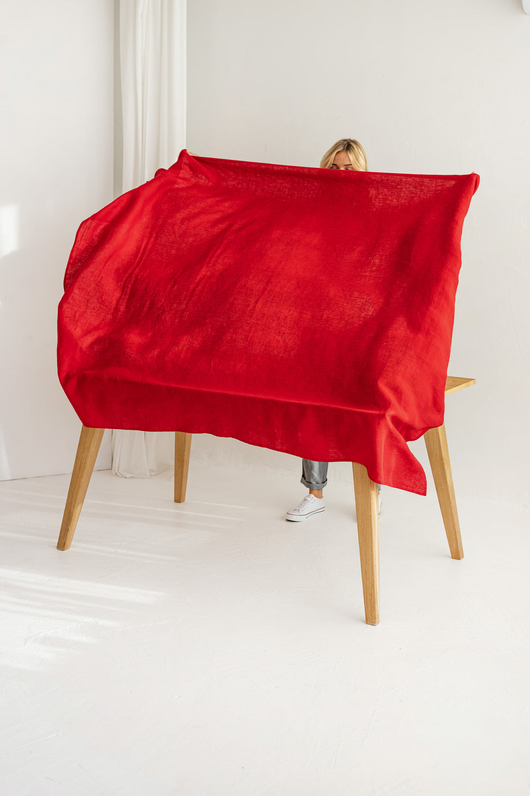Women Serves Red Color Linen Tablecloth - Daily Linen