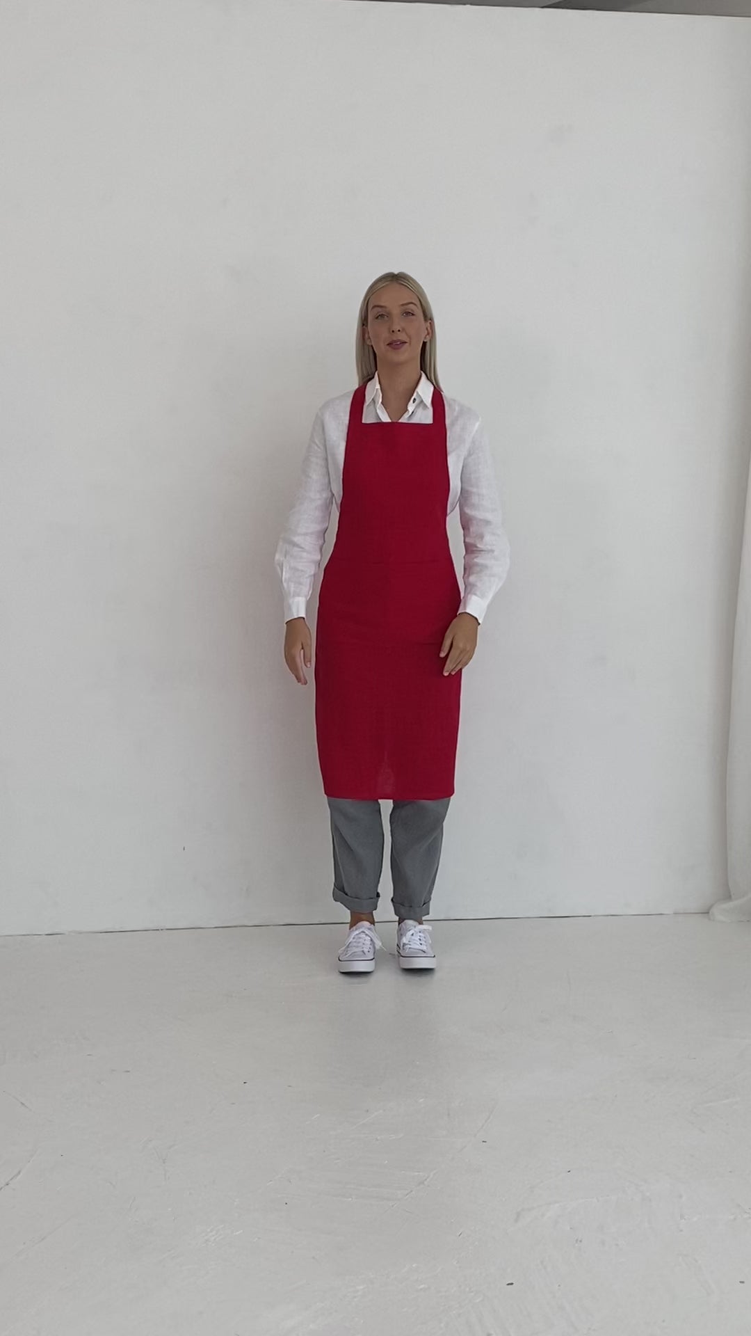 Linen Bib Apron In Red