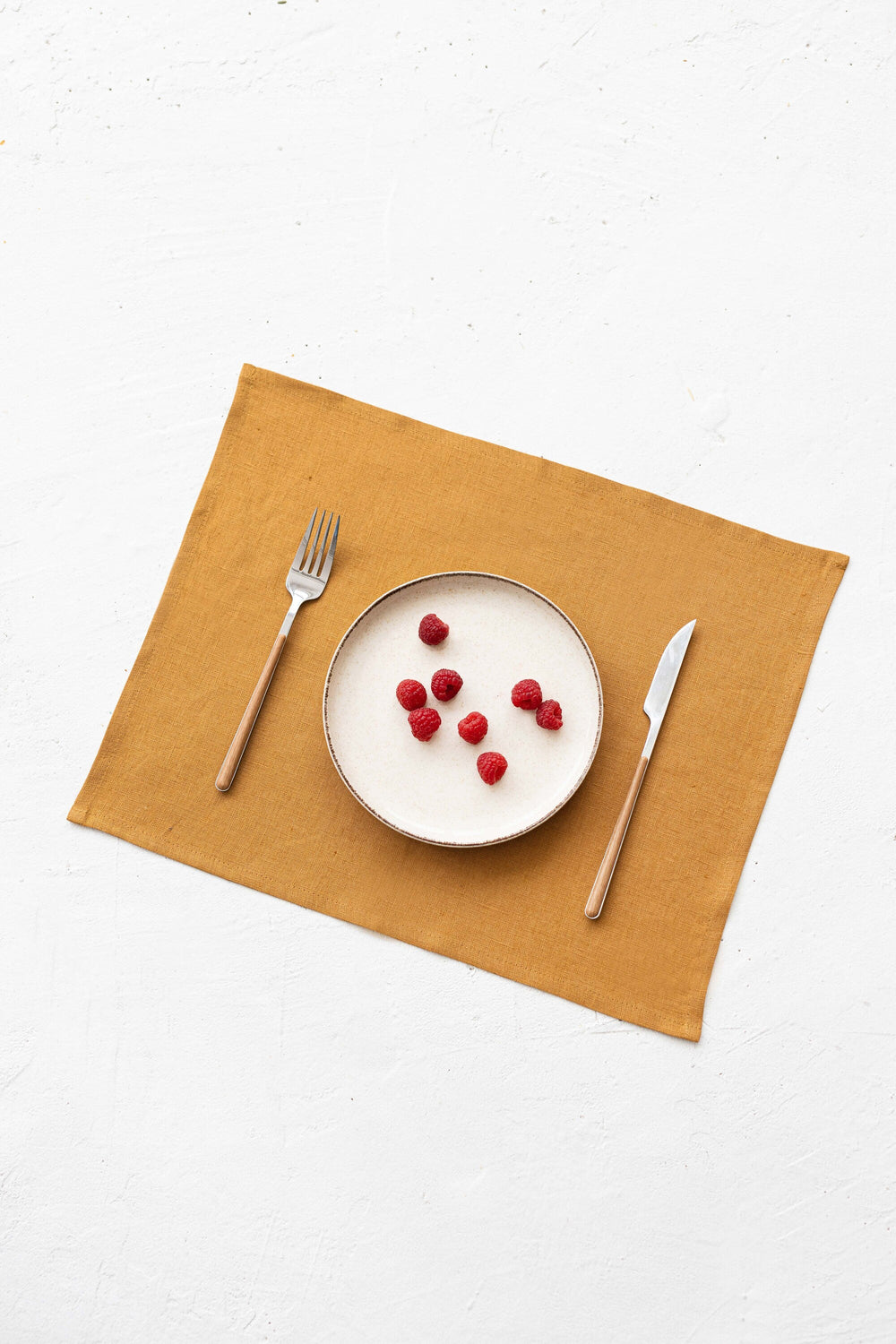 Amber Yellow Linen Placemat Amber Yellow Color | Daily Linen