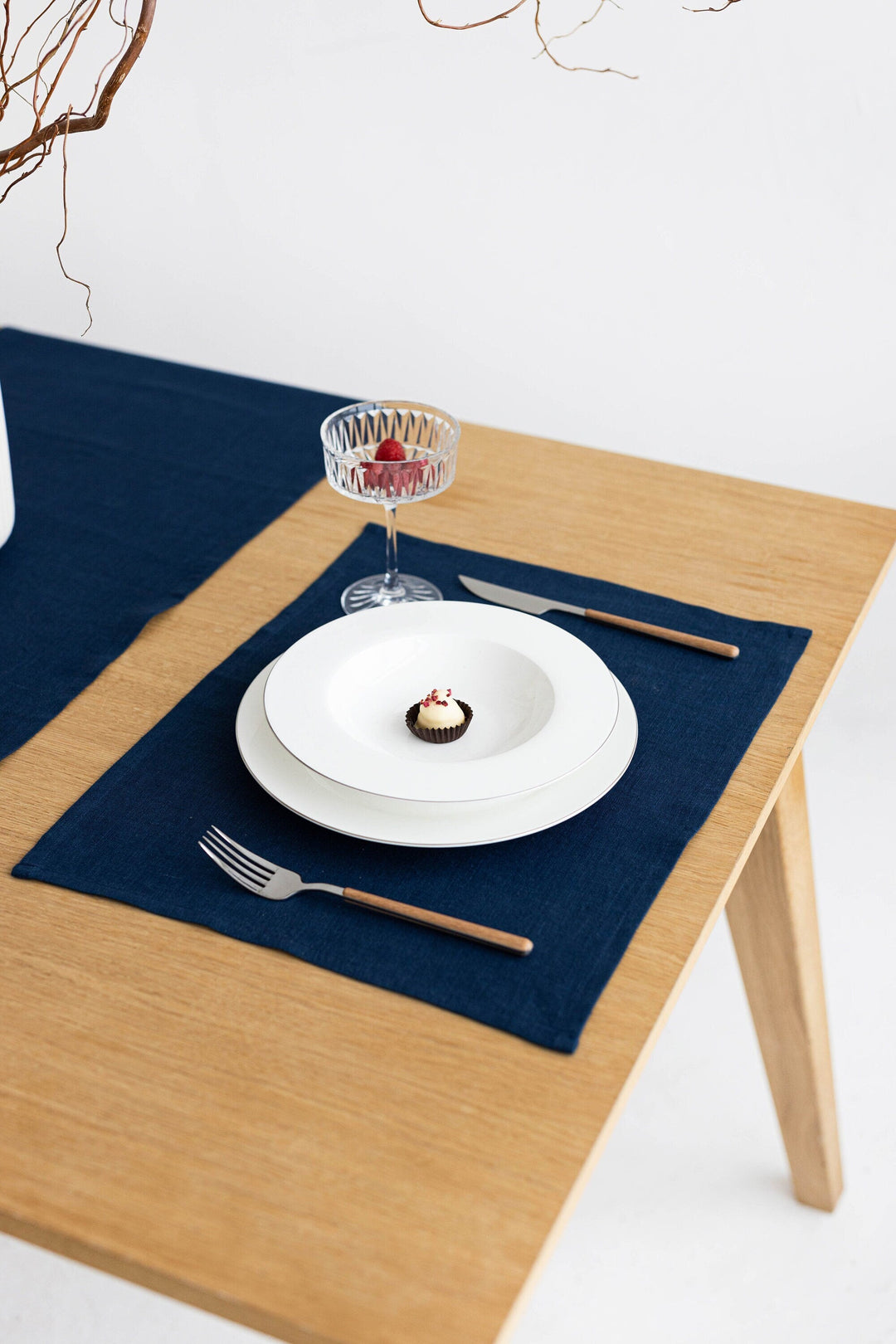 Set Of 2 Linen Placemats In Midnight Blue color