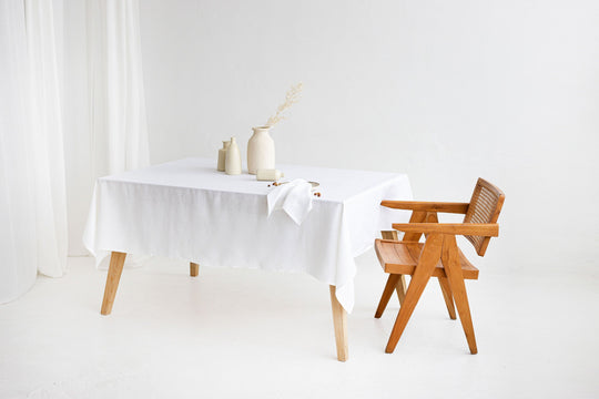 Table Served With Linen Tablecloth In White Color - Daily Linen